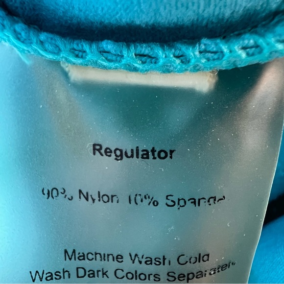 Title 9 Ocean Wave Boardwalk Thermalete Fabric Regulator Dress Large - Picture 8 of 14